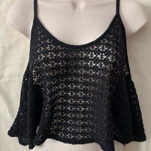 Size M/L VS Pink crochet peek a boo cropped tank